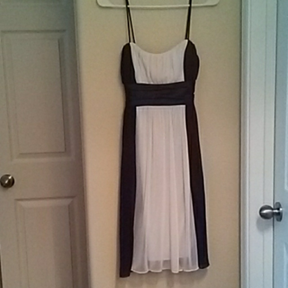 Elegant dress as medium